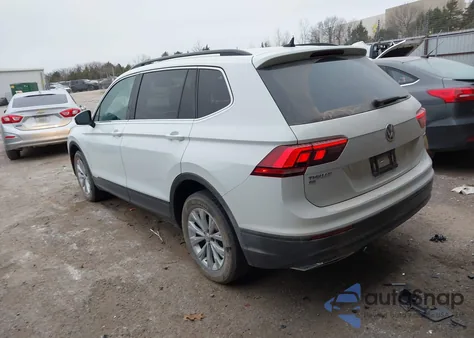 2019 Volkswagen Tiguan 2.0T Se/2.0T Sel/2.0T Sel R-Line/2.0T Sel R-Line Black z USA, uszkodzony, nr VIN 3VV2B7AX4KM105097